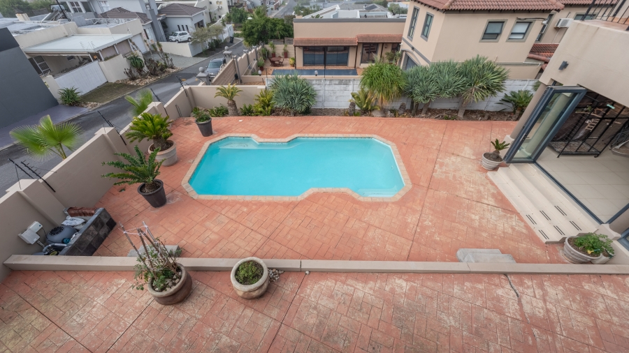 4 Bedroom Property for Sale in West Beach Western Cape